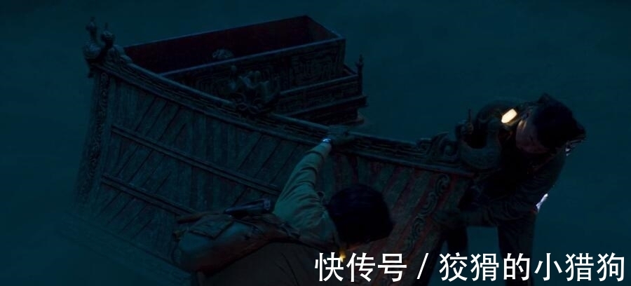 云南虫谷|《云南虫谷》中那些挖坑剧情,是忘了填还是没有填的必要?