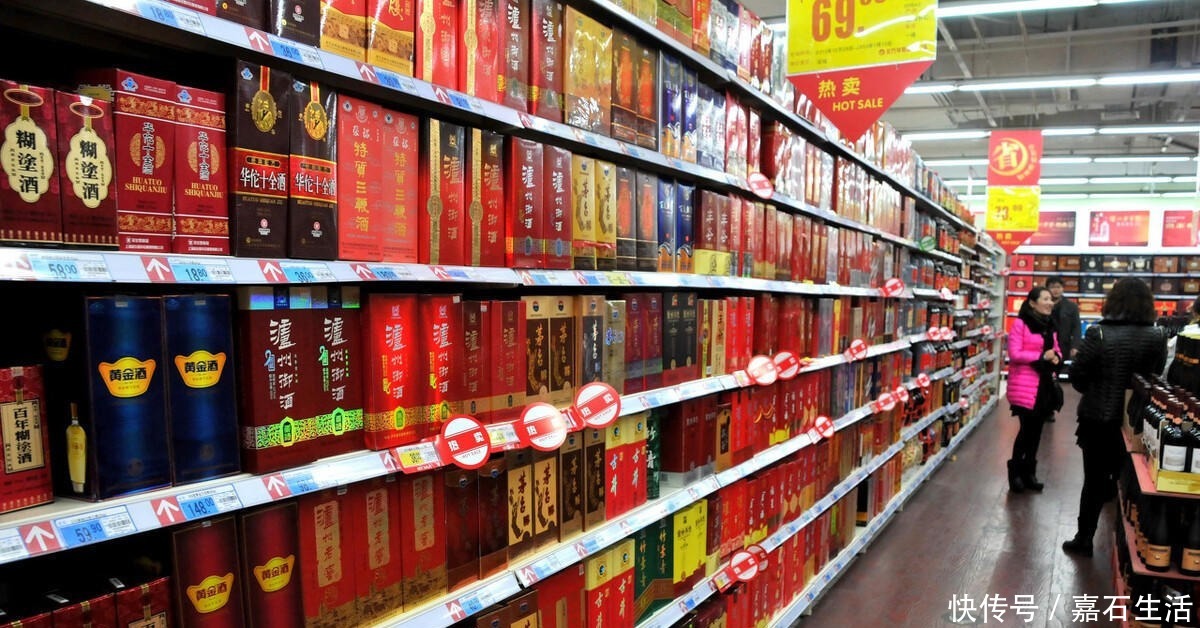 茅台1499成为生死线 五粮液 国窖 青花郎均涨价一千二以上 粉紫色 茅台1499成为生死线 五粮液 国窖 青花郎均涨价一千二以上 粉紫色