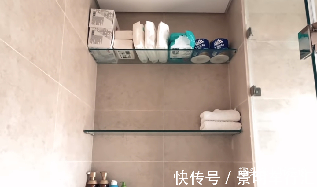 厨房|母女二人住进空无一物的家里,坚持每日收拾,极简主义生活太干净