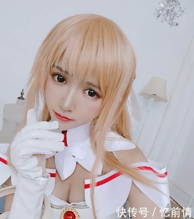 亚丝娜|亚丝娜创世神cosplay！你愿意做我的桐人吗！CN：鳗鱼霏儿