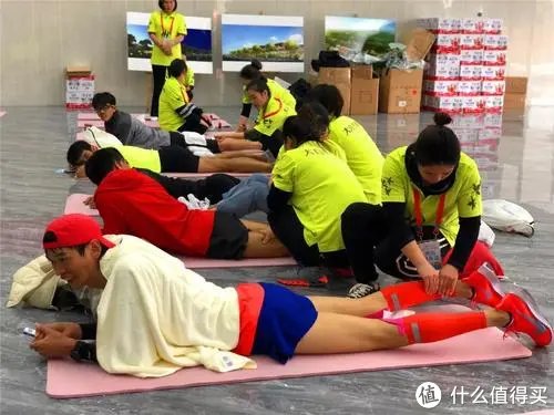 q2|一味苦练往往适得其反，健身锻炼恢复需要重视，我的4款筋膜枪横评