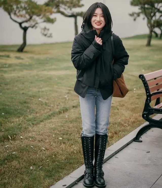 小个子|小个子女生,在冬季穿羽绒服选择多长才合适?