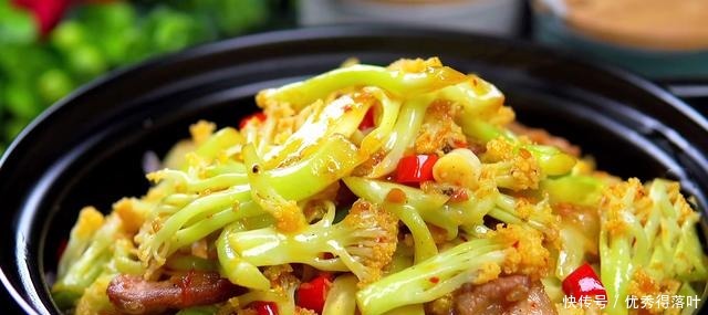 丝瓜|夏天多吃这10种食物,都是清肺化痰的佳品,再贵也要买给家人吃!