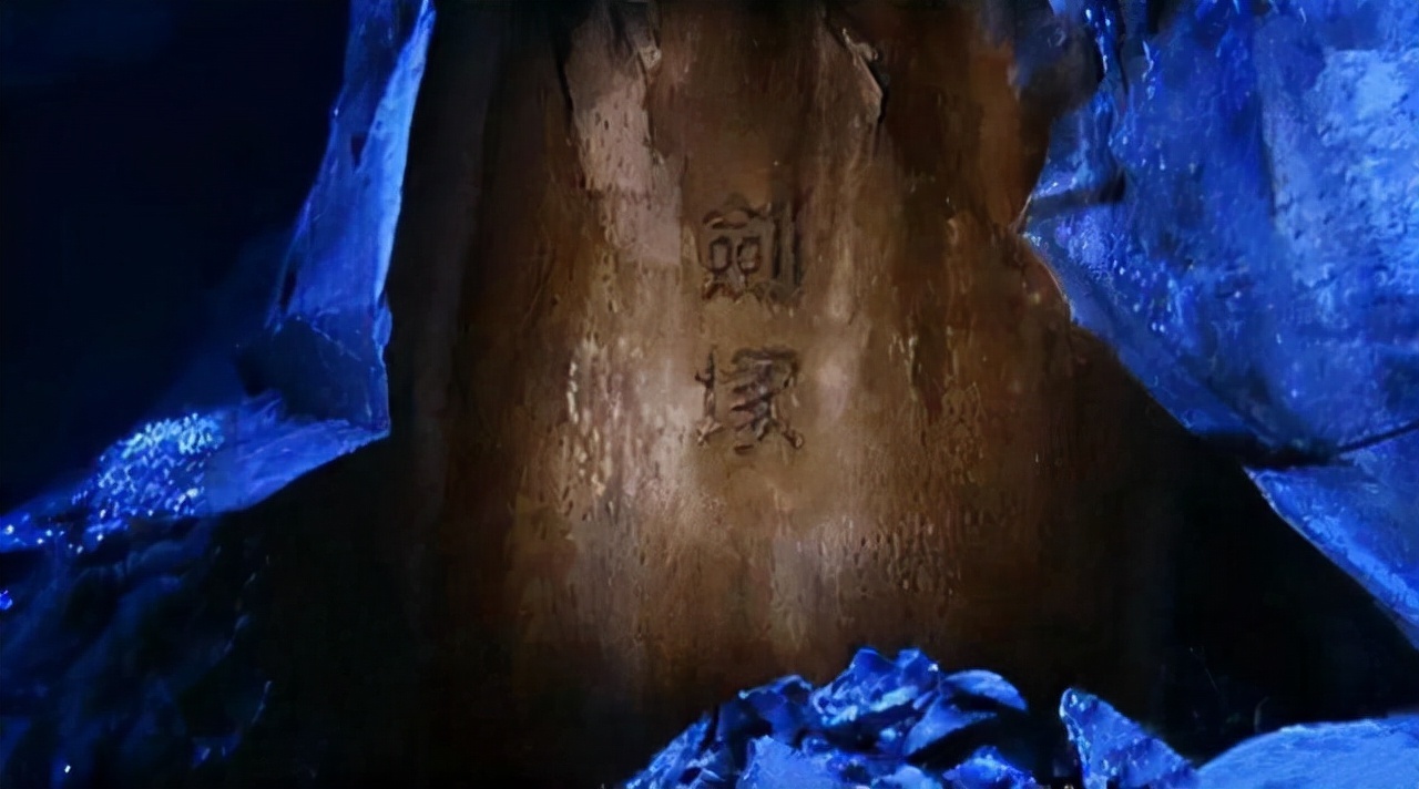 九阴真经!倚天后传:张无忌死后,黄衫女为无忌诞下儿子,为无忌报仇雪恨