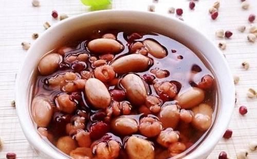 花生加上此物,每天来一碗,改善贫血,排毒清污,子宫越来越干净