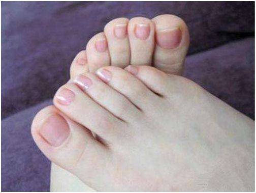 月牙|“肾”好不好看脚,如果脚上没有这3个表现,说明你的肾很健康