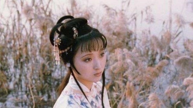 妃子@她是林黛玉原型,后嫁雍正做妃子,因和曹雪芹来往过密被乾隆怒斥!