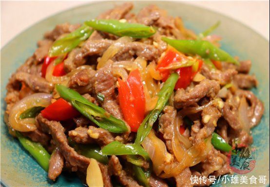 牛肉|炒牛肉有人放淀粉,有人放蛋清,都错了,大厨教你一招,嫩滑不柴