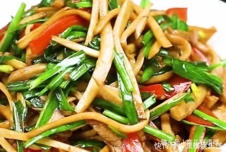隔三差五|刚出锅就抢光，太有食欲了，比大鱼大肉还要香，我家隔三差五就做