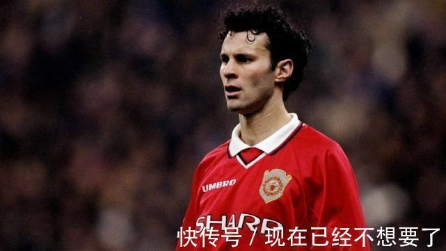 魯尼|曼聯(lián)英超時(shí)代最佳11人陣容:C羅魯尼領(lǐng)銜 維迪奇小貝遺憾落選