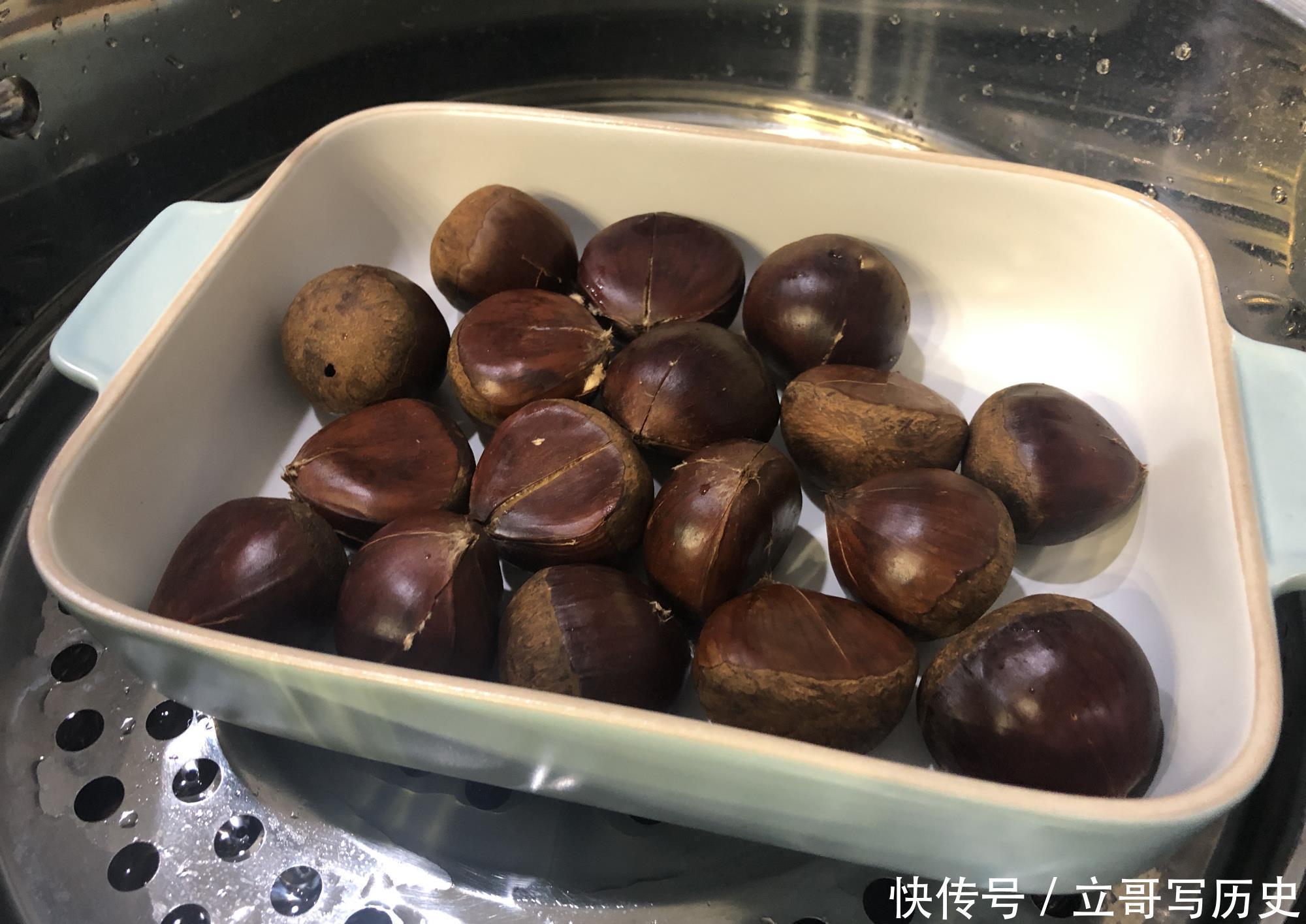 好吃|生板栗买回家,不用煮也不用炒,教你简单做法,好剥壳又好吃