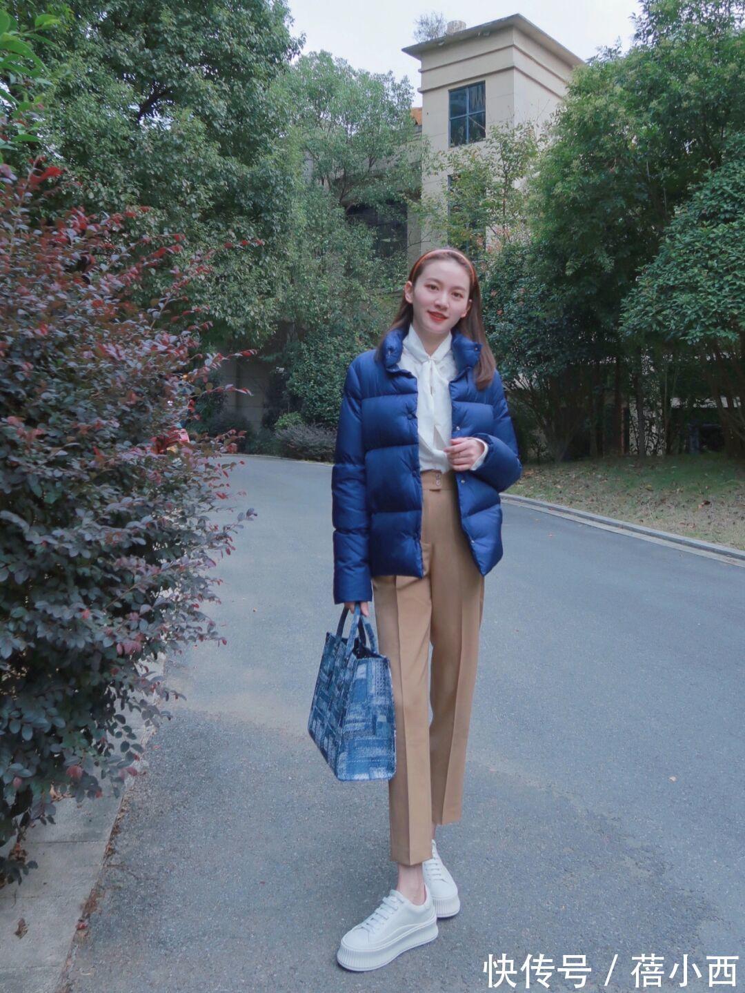 天蓝色|冬季赶时髦也不能忘了保暖,分享4款实用“羽绒服”,适合普通人