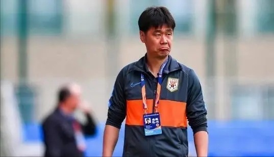 费南多|心累!李霄鹏上任至今,更衣室已“烧”三把火,这届国足真不好带