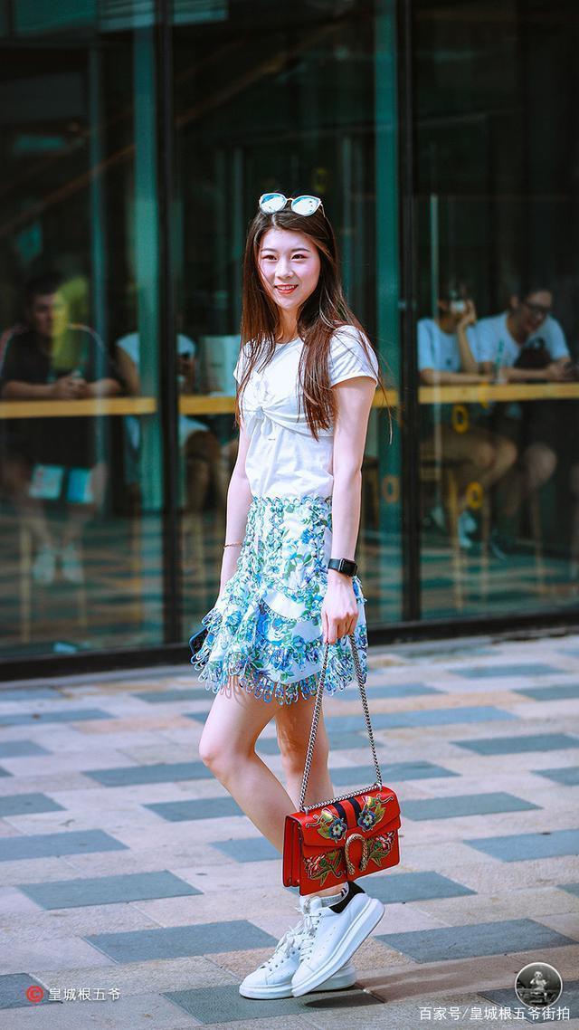 街拍拥有属于自己的穿衣风格,这一点是非常重要的