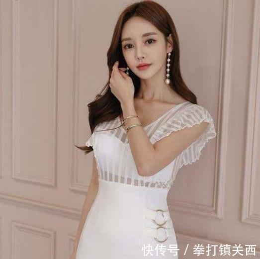 美女|凹凸紧致的瑜伽裤美女,大方得体的搭配风格也耐看,会更经典