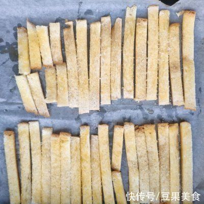 蜂蜜|开胃解腻#我为奥运出食力#黄金吐司条,一盘可不够