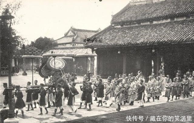 越南|越南阮朝宫廷太监没有胡子外貌像猴子，底层人员连鞋都没有穿