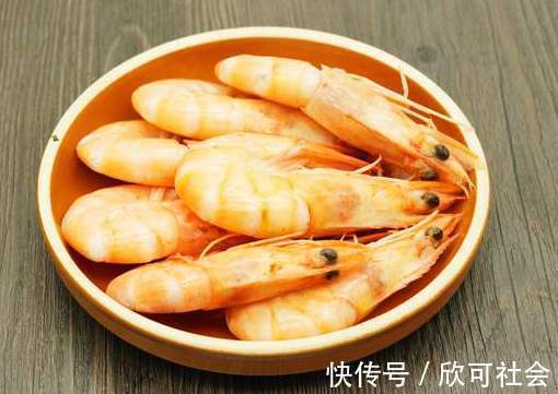 鲜虾|鲜虾,我家从不用水煮,渔民教我做法,虾肉原汁原味,鲜味不流失