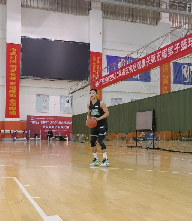 高诗岩|山东男篮最新消息!丁彦雨航传来喜讯,高诗岩公开发声,小将跟队