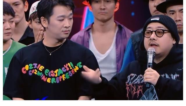 当王一博在《街舞4》真诚道歉“我对不起你”,很多人当场破防