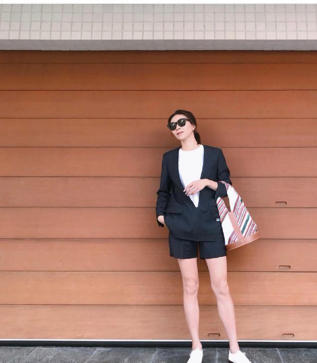 日本杂志 秋季穿搭,要“去繁就简”才够时髦!瞧瞧日本杂志这样穿,真好看