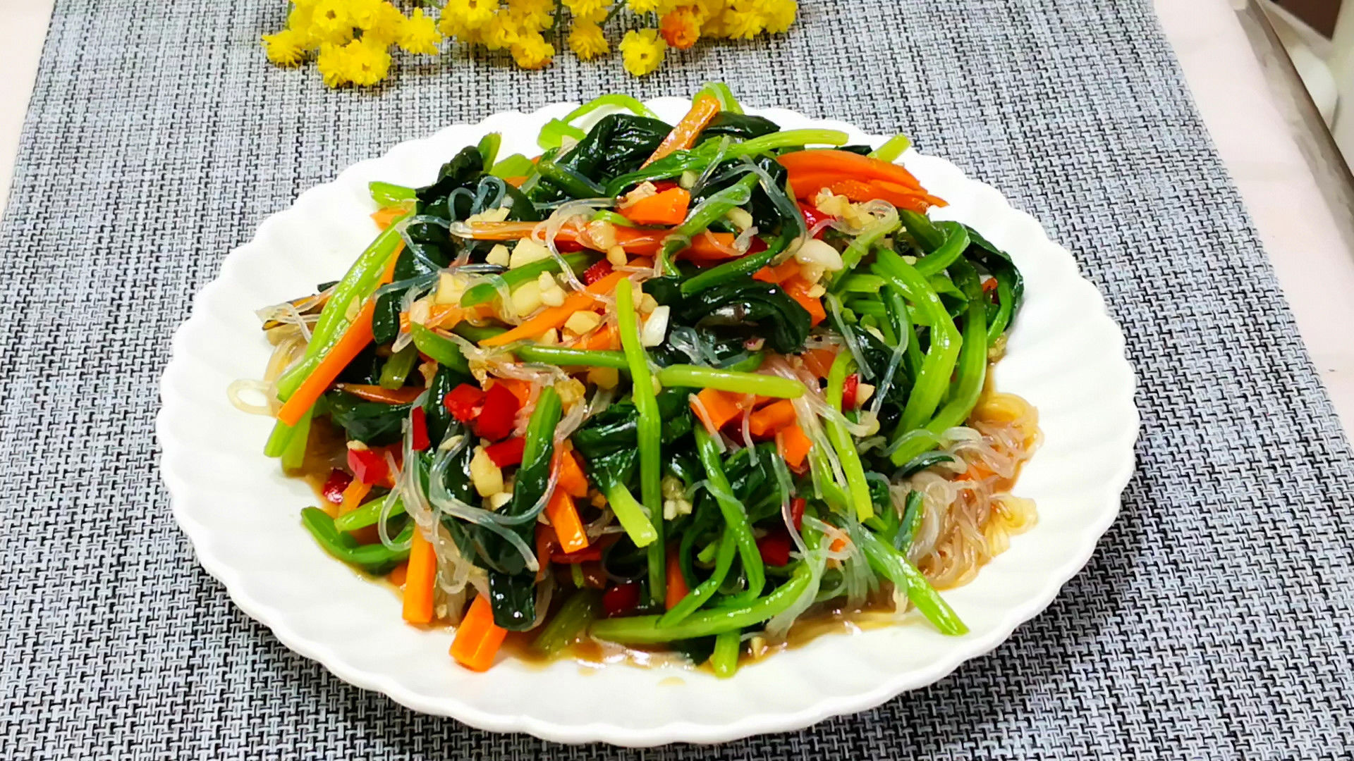 秋分前后,大鱼大肉靠边站,多吃此菜,营养很高,拌一拌就特香