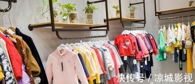 电商|实体店一件衣服500元，电商却只卖几十块？背后原因是什么？