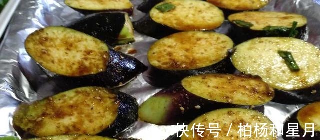 烧茄子|烤箱烤出来的烤茄子片，金黄金黄的，香喷喷的，很有食欲！