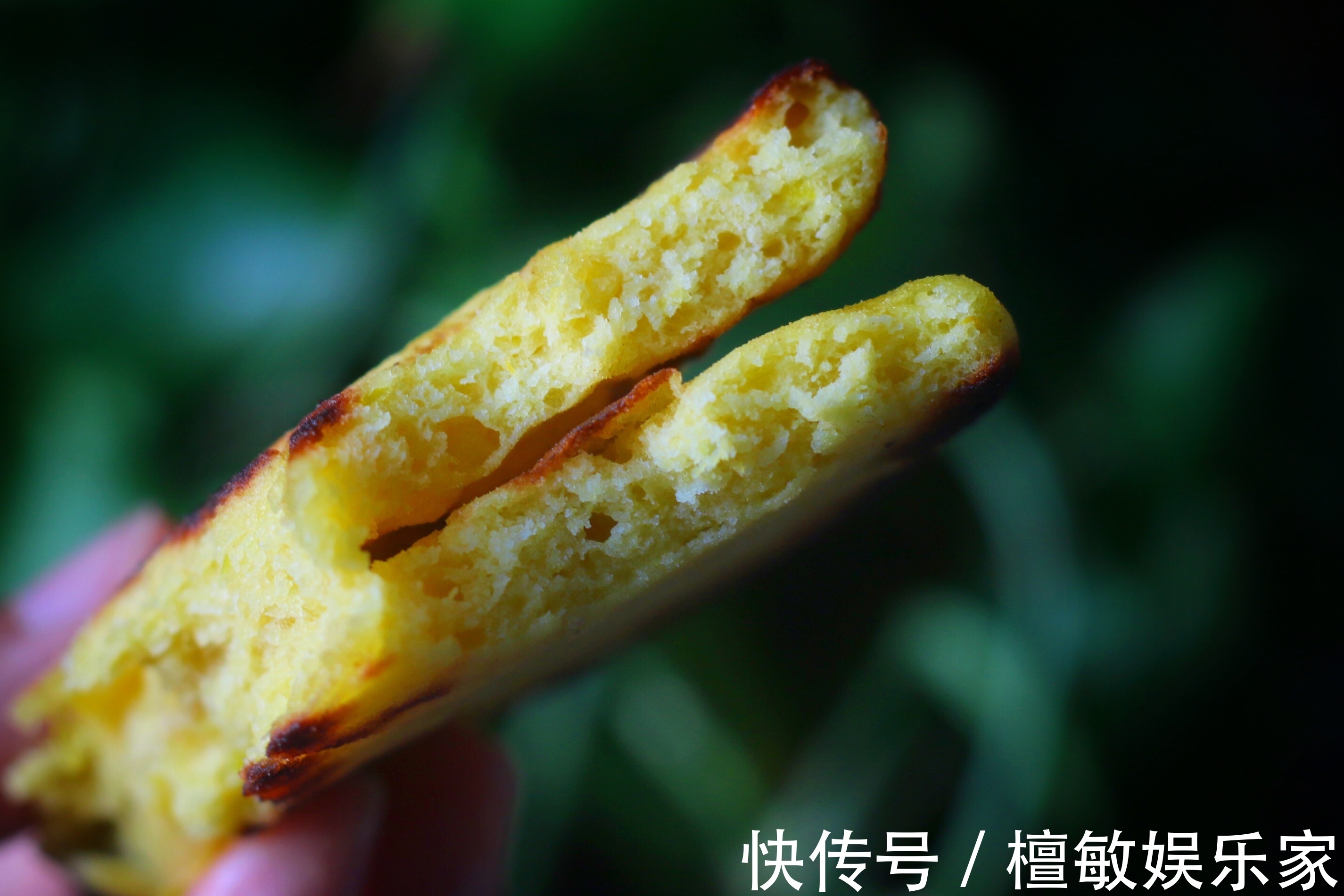 南瓜季|用南瓜做饼,又软又香甜,如果不制止,孩子会拿起第三个第四个