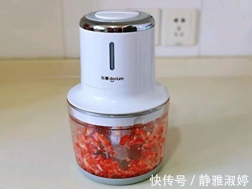 孩子最近迷上了此甜品，不用花钱买，自己在家也能做，好吃还不贵