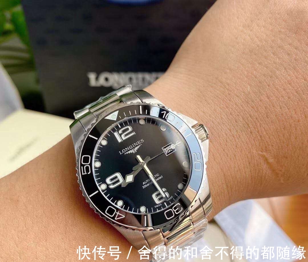 欧米茄|月薪1万戴啥表？这三款戴起来皮实，牌子也不差