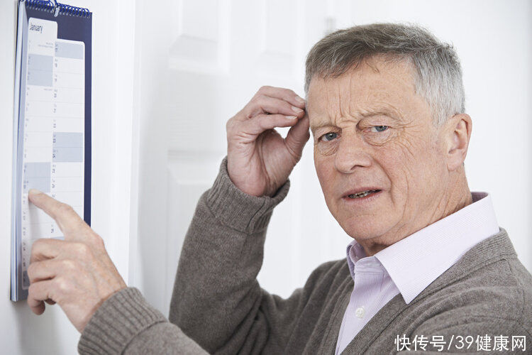 痴呆|老年痴呆的原因揪出来了?6种情况是痴呆前兆,1个方法自测风险