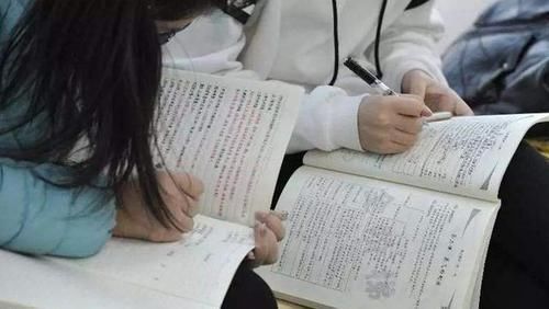 学渣|初中班主任公认的学霸，大多有这4个操作，学渣表示：惹不起