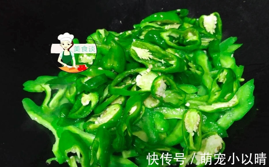 脂肪最怕这食材,和辣椒是绝配,常吃排宿便、去油腻,肚腩也平了