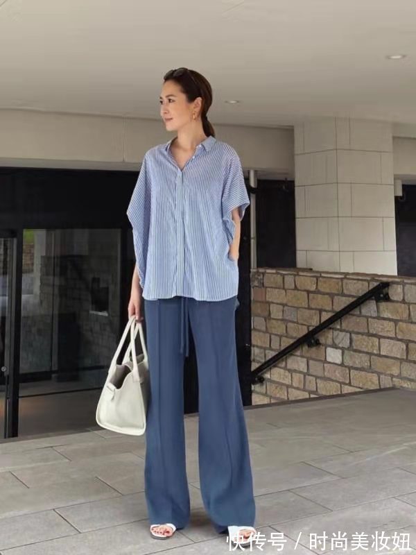 打扮|这才是适合“50岁”女人的穿搭,这位大龄姐姐的打扮,高级又减龄