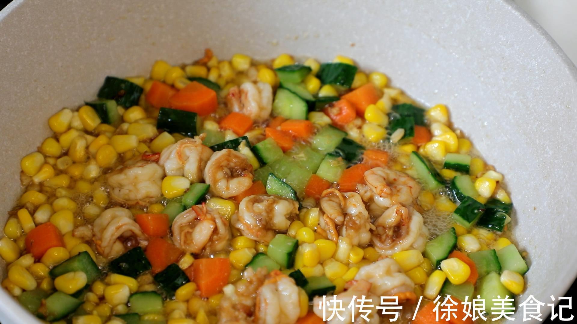 白灼|虾别只会白灼了,试试这个做法营养又美味,家里有孩子一定要多做