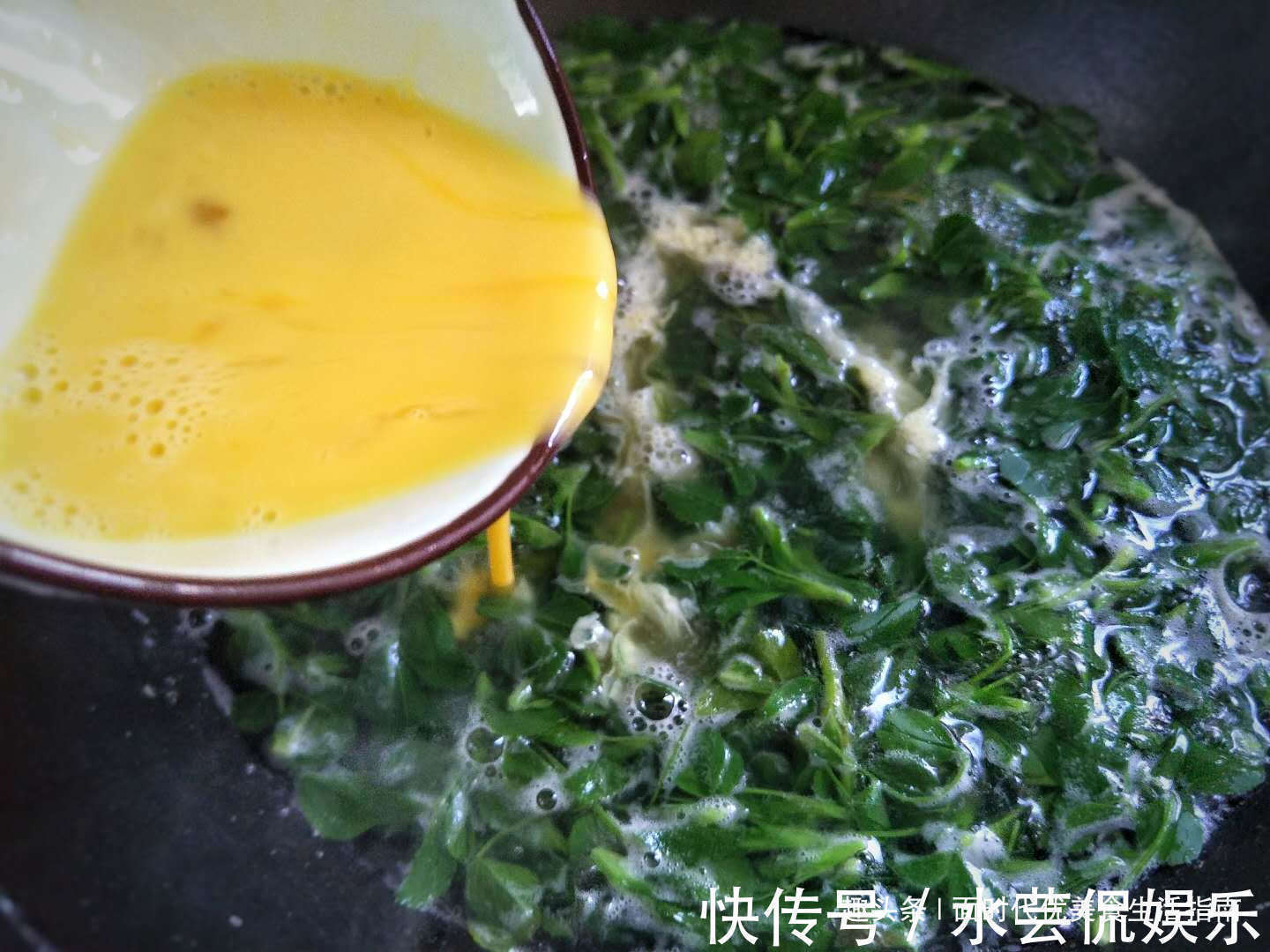 水淀粉|这汤多给孩子喝,帮助发育,眼睛亮,比鱼汤营养,提神补脑不犯困