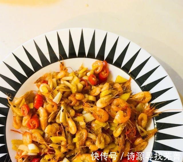 鸡胸肉|张艺兴晒湖南特色食物,吸引20万网友点赞,表示隔着屏幕看饿了!