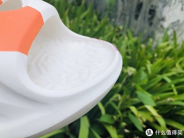 ev生活好物 篇二：咕咚运动舒缓拖鞋太适合运动后穿了，穿上，整个身心得到放松