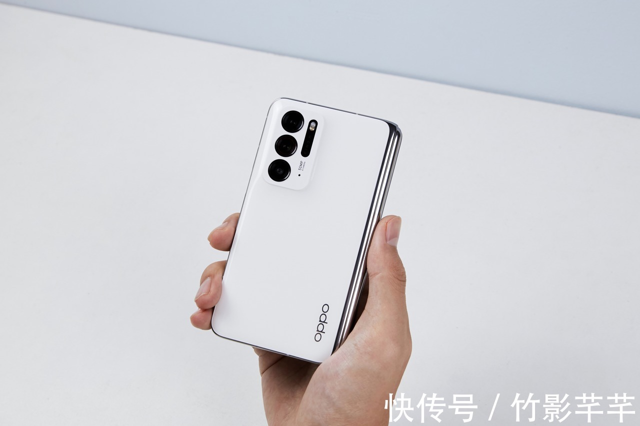 find|超级实用不为炫技，上手OPPO Find N后发现，网友评价最中肯