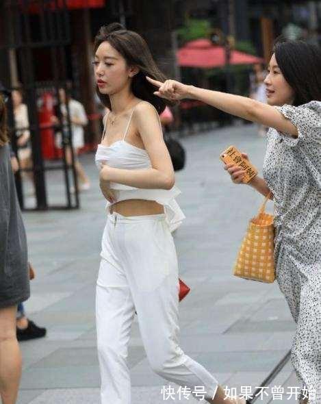 辣妈|超显高的短款打底裤穿搭,给你想要的优雅感,气质凸显