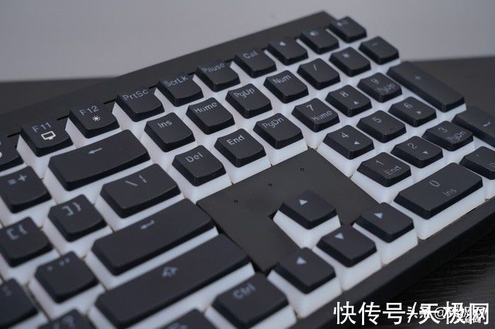 rgb|让RGB灯效发挥极致，CHERRY MX 2.0S网吧专供版评测