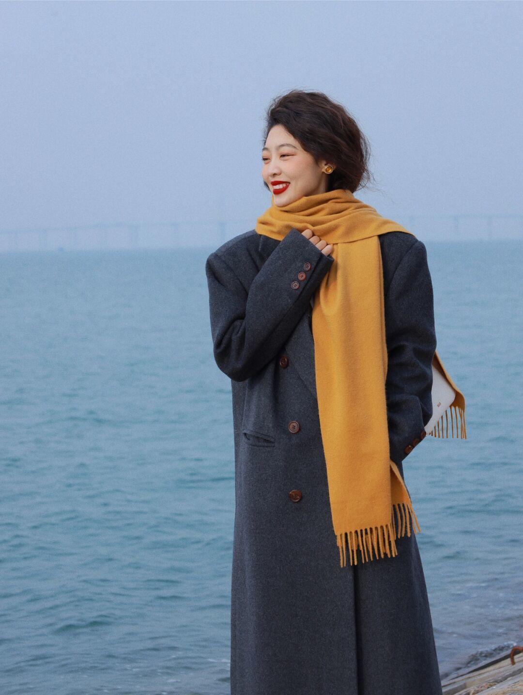 大衣 这些“大衣穿搭”才叫高级,保暖舒适又有气场,日常实用不挑人