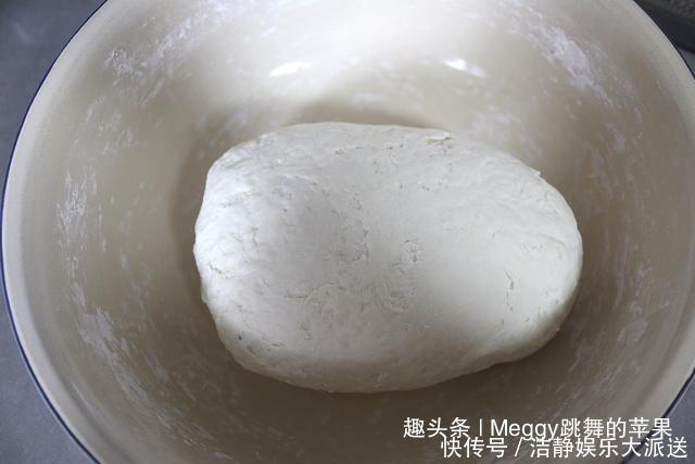 带来|饺子肉馅里打水,错了!头伏饺子二伏面,今天带来个不一样的饺子