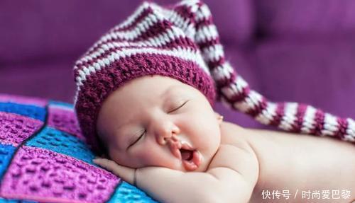 家长|家长注意；宝宝这几种睡觉“姿势”，是宝宝脾胃亮起了警示灯