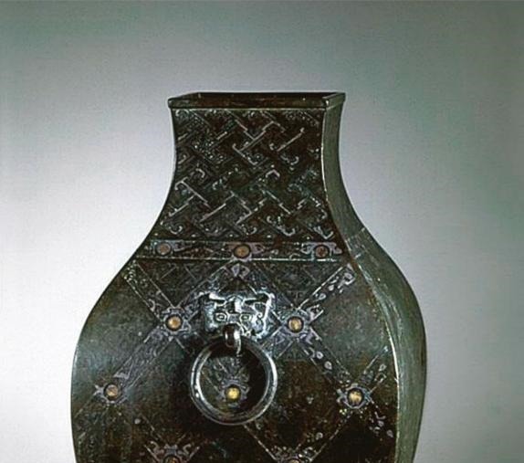苏富比拍出5470万天价的中国青铜器，战国高颜值方壶，世所罕见