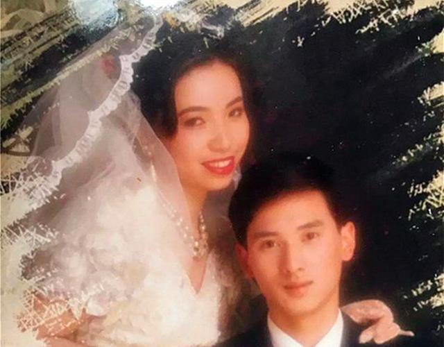 盛世美颜|父母年轻时的盛世美颜,让孩子产生自我怀疑:妈,我真是亲生的吗