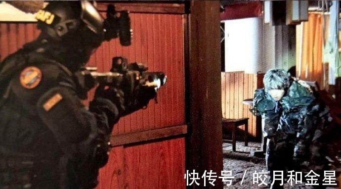 泽塔|泽塔奥特曼的反派小哥，是否会出现吃瘪趴地上的名场面呢