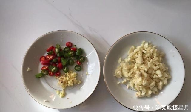 春天开胃爽口小菜，5分钟就能搞定的松花蛋拌黄瓜，简单好做！