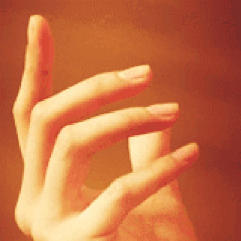 发育不良|得了这病,12岁男孩手指比香蕉还粗!7种常见的手部畸形,家长们要注意